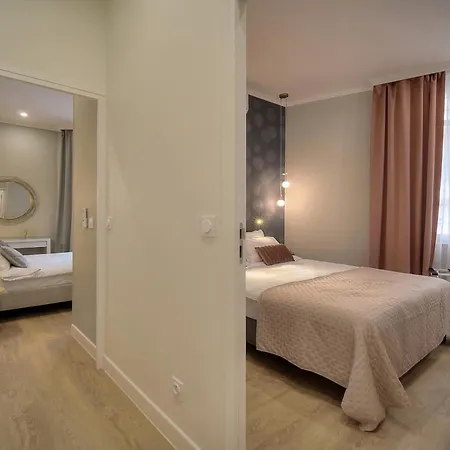 公寓 Marigold - 2 Bed 2 Bath - Ac - 8 Min From Palais 戛纳