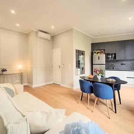 Marigold - 2 Bed 2 Bath - Ac - 8 Min From Palais Cannes