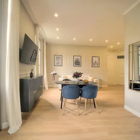 Marigold - 2 Bed 2 Bath - Ac - 8 Min From Palais カンヌ