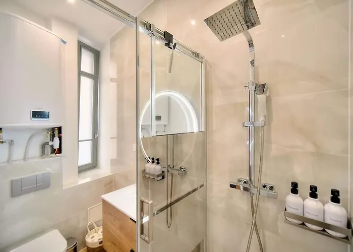 Lägenhet Marigold - 2 Bed 2 Bath - Ac - 8 Min From Palais *